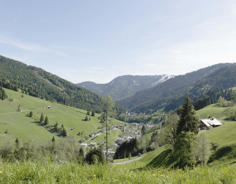 Das Hochkoenig Dienten am Hochkönig Buitenkant foto